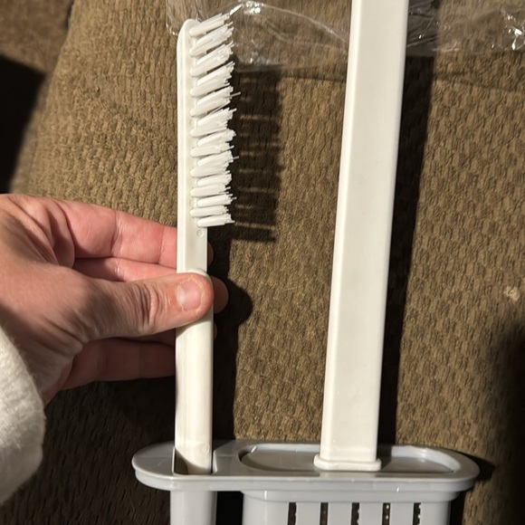 Rubber toilet cleaner and brush - Picture 3 of 6